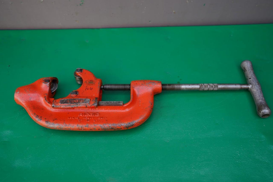 Ridgid 4-S 2 to 4 inch Pipe Cutter. Works Great. #106