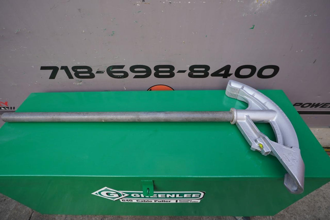 Gardner 1 inch Rigid 1 1/4 inch EMT Conduit Bender. Model 943. Works Fine.