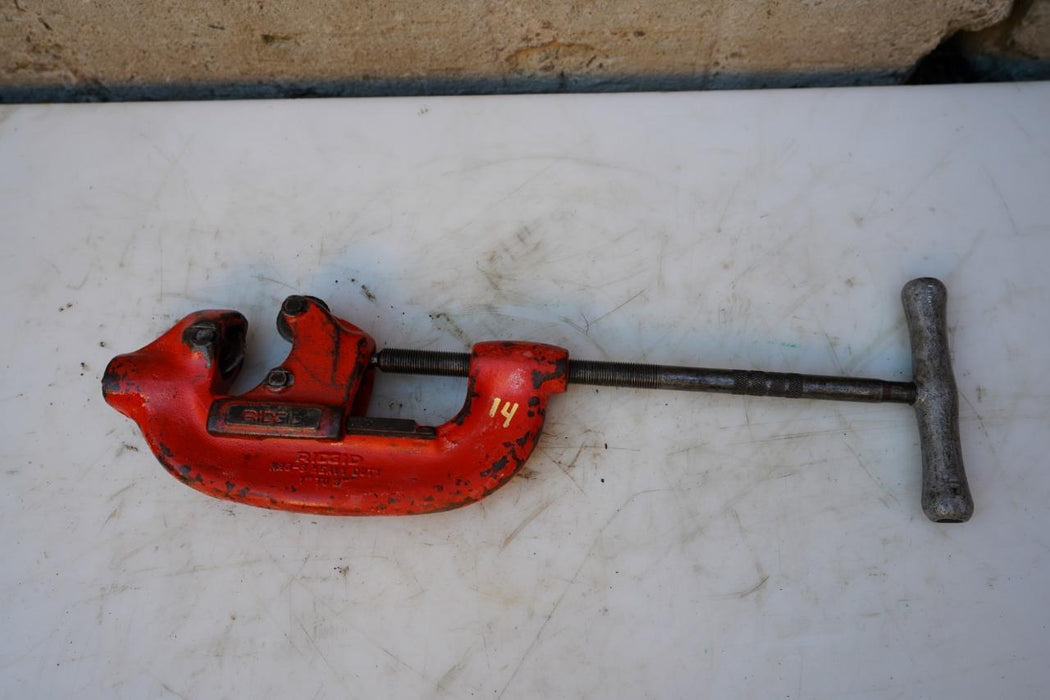 Ridgid 4-S 2 to 4 inch Pipe Cutter for Pipe Threader. #14