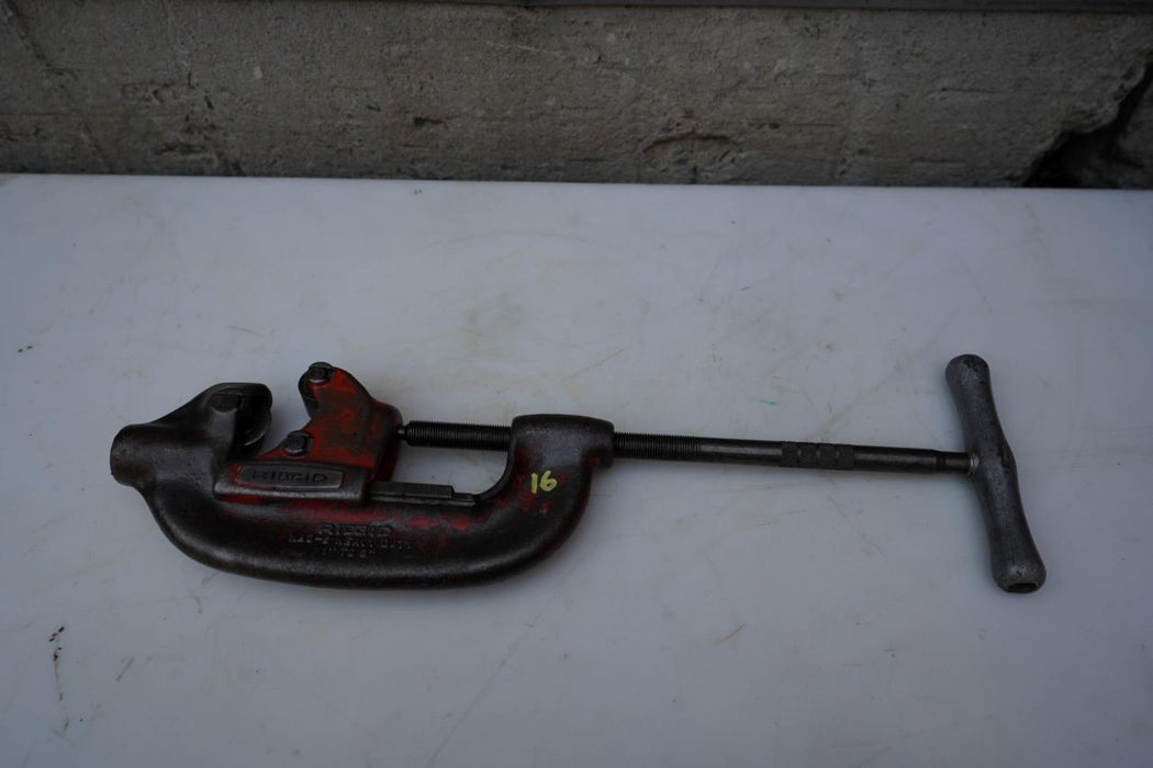 Ridgid 4-S 2 to 4 inch Pipe Cutter for Pipe Threader. #16