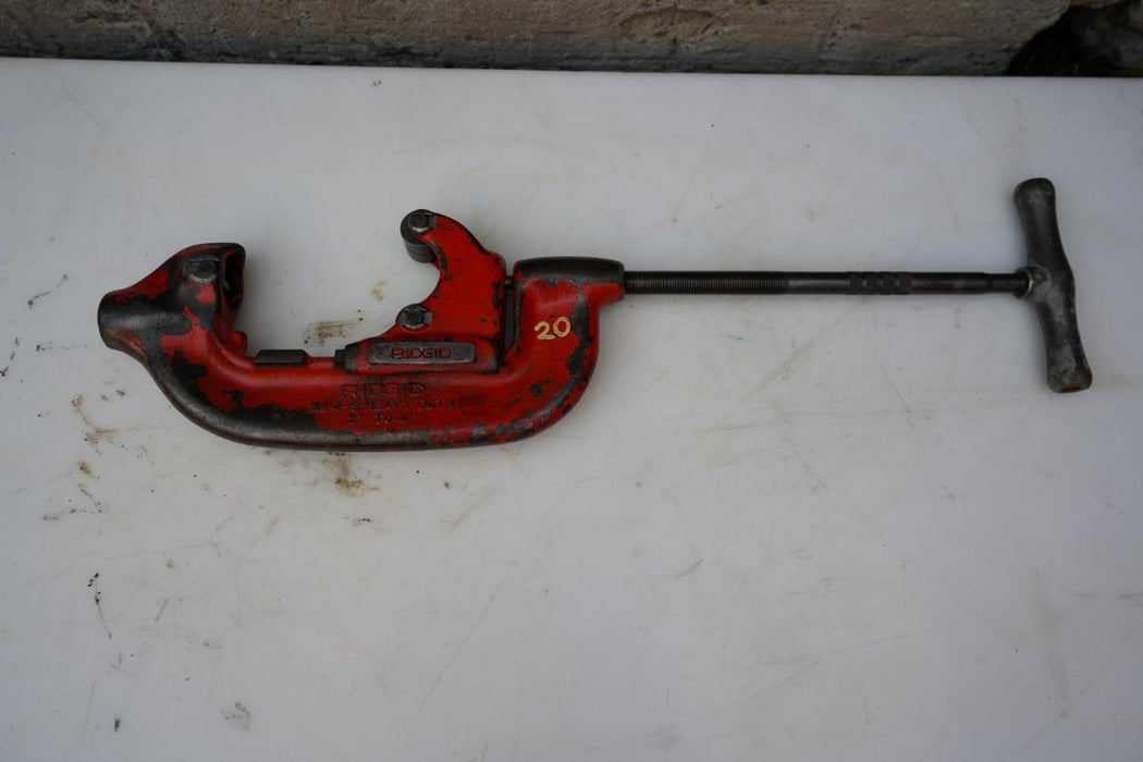 Ridgid 4-S 2 to 4 inch Pipe Cutter for Pipe Threader. #20
