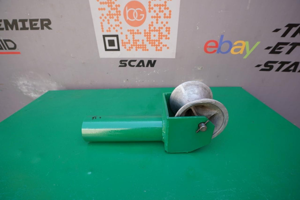 Greenlee 3 1/2" Feeding Sheave for Cable Tugger Puller Great Shape.