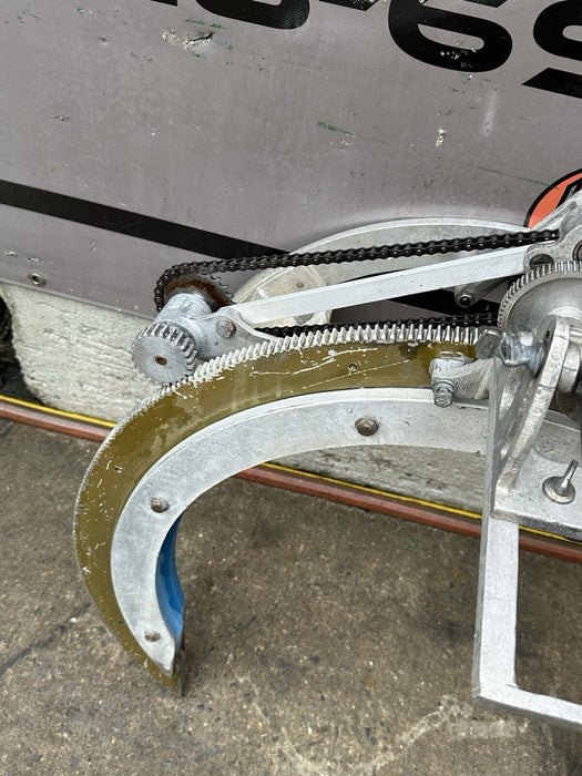 H&M 2C-20 Pipe Beveling Saddle Machine 12 - 20" + Bridge ,  Dogs, Great Shape 28