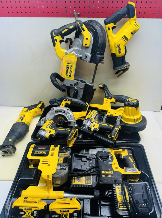 Dewalt 20V MAX XR 5.0 Ah Cordless Lithium-Ion 11-Tool Combo Tool Set + Batteries