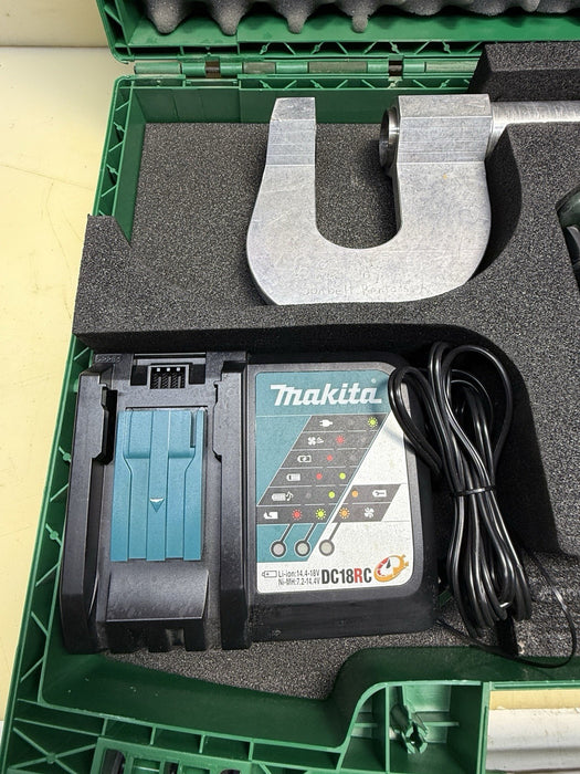 Greenlee ESP710L11 1-11/32 Cordless Structural Punch Kit 18V Li-Ion Stud Punch