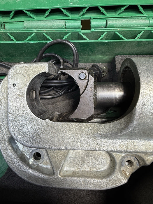 Greenlee Gator EK1240LX 12 Ton Cordless Battery Hydraulic Crimper w/ Batteries