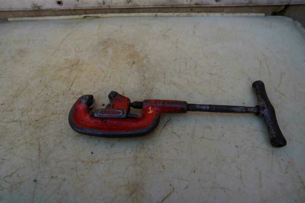 Ridgid 2A Pipe Cutter 1/8 to 2 inch for 300 Threader Great Shape #1 BG3