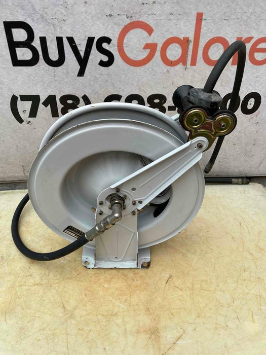 Liquidynamics Retractable Oil Hose Reel 1/2in. x 25ft., 750 PSI, Model 43001-01L