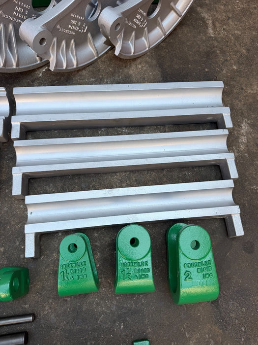 GREENLEE 882 Hydraulic Pipe Bender 1-1/4 - 2 RIGID EMT With Hand Pump