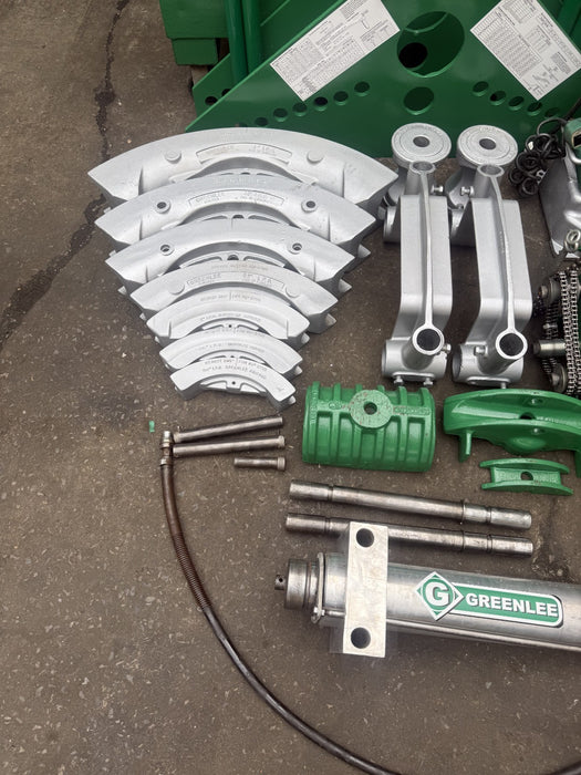 Greenlee 885 Hydraulic Pipe Bender 1-1/4”-5” Rigid & Bending Table.  GREAT SHAPE