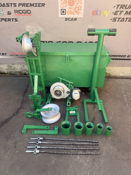 GREENLEE 640 4000 lbs Wire Cable Tugger Puller Set Box.  Works Fine.