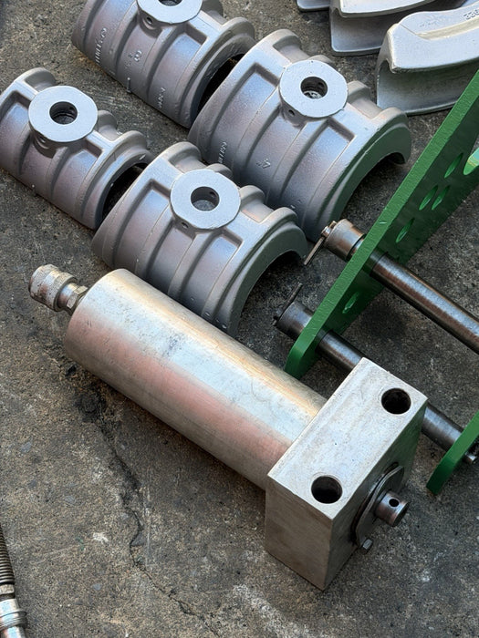 Greenlee 777 1/4 - 4 inch Rigid Hyd. Pipe Conduit Bender With Electric Hyd. Pump