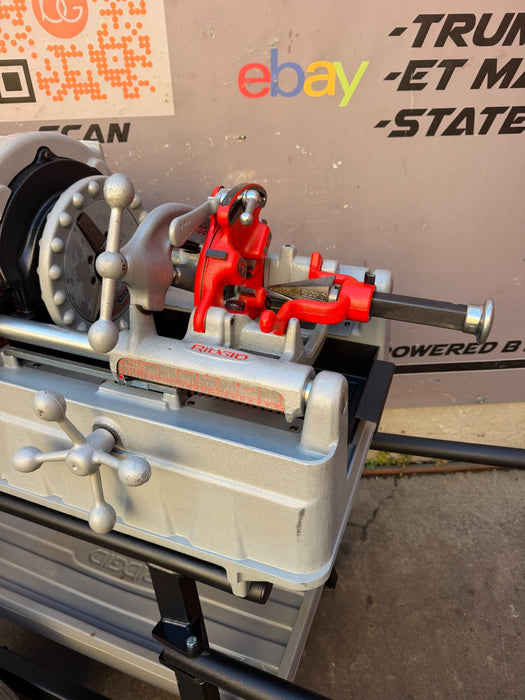 2024 RIDGID 535 V3 Pipe Threading Machine & 2 811A Dies and Teeth MINT!! ET1