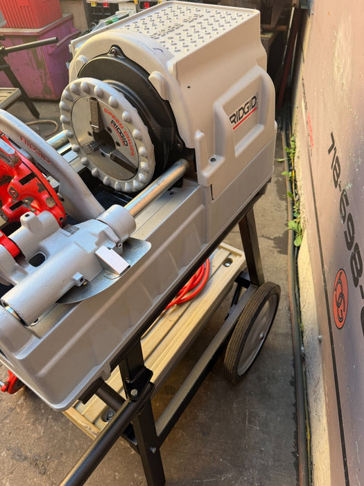 2024  RIDGID 535 V3 Pipe Threading Machine w/ Universal Cart & 811A Dies ET6