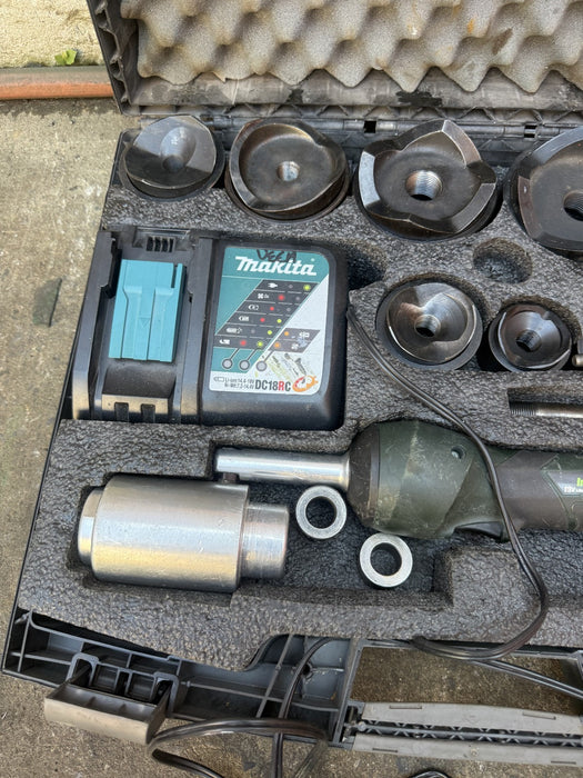 Greenlee Intelli-Punch 11-Ton Hydraulic Knockout Punch Set 1/2" - 4"  8/7/26 #3