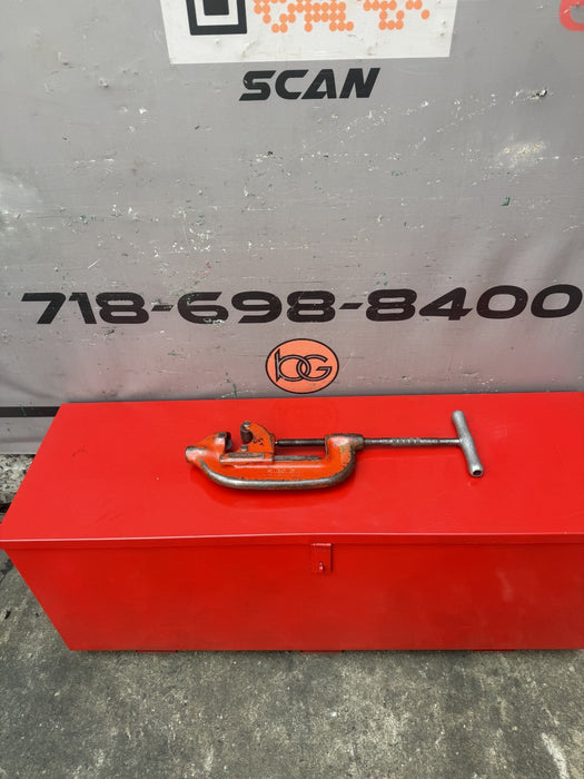RIDGID NO 4-S Pipe Cutter  2" to 4" Capacity Heavy Duty.  Nice Shape.