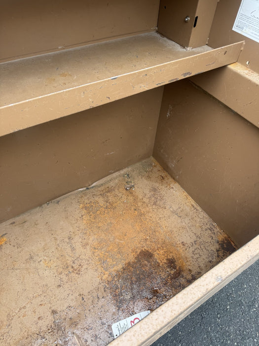 KNAACK 89  Piano-Style Jobsite Box 60"x30"x49" 47.8cu ft.  Good Condition.