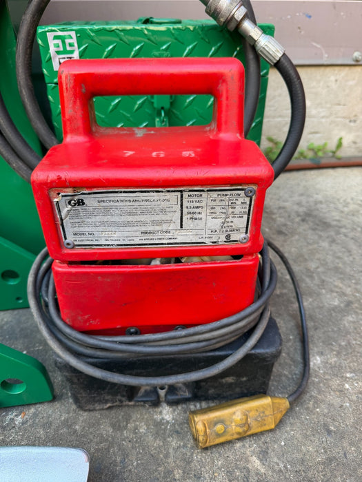 Greenlee 777 Hydraulic Pipe Bender 1-1/4"-4" Rigid w/ Electric Pump