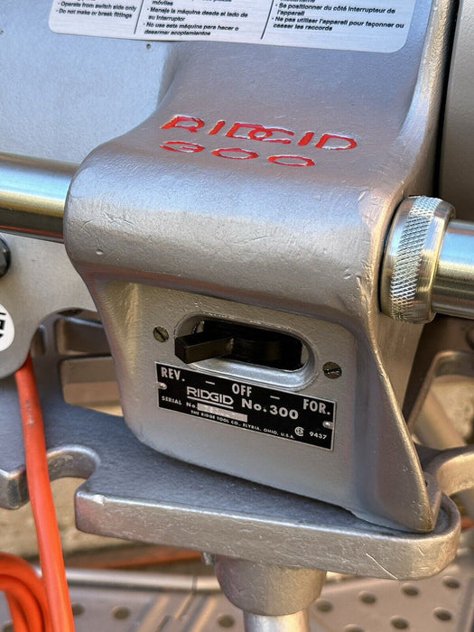 RIDGID 300 PIPE THREADING MACHINE + FOOT SWITCH , CARRIAGE NICE REFURBISHED