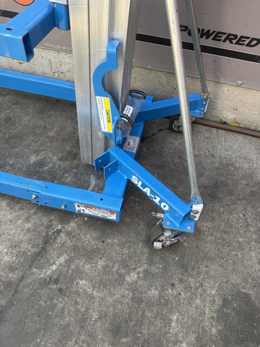 GENIE SLA-10 SUPERLIFT ADVANTAGE MATERIAL LIFT. MINT CONDITION