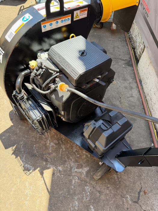Meyer Versa Vac Insulation Vacuum 19HP Kohler Motor Works Great !