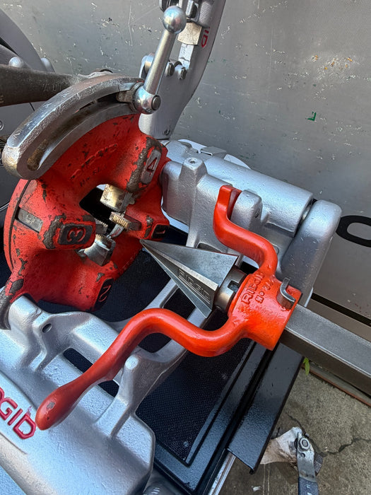 Refurbished Ridgid 535 V3 Pipe Threader 1/2"-2" Threading Machine 811A Dies Cart