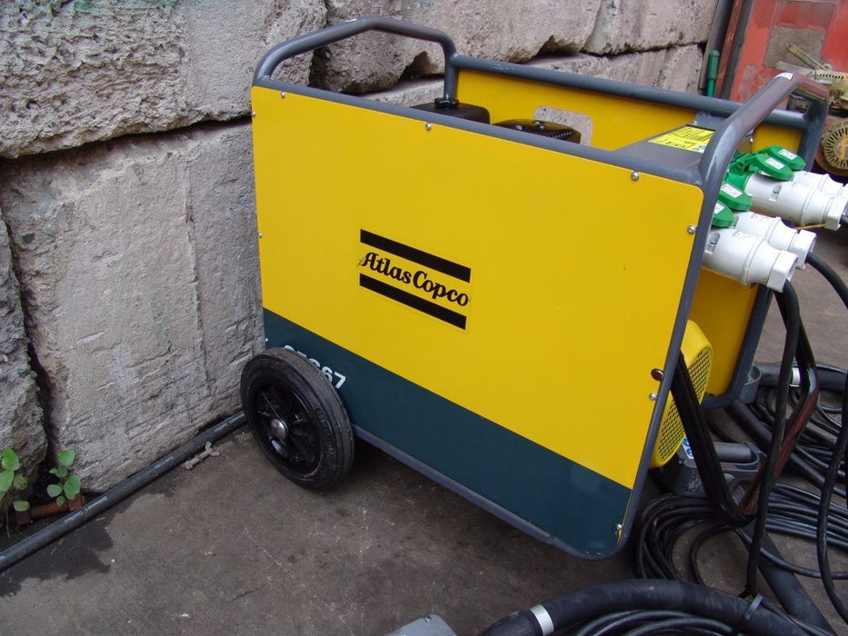 ATLAS COPCO CFG67 HIGH FREQUENCY HONDA GENERATOR WITH 4 CONCRETE VIBRATORS NEW!