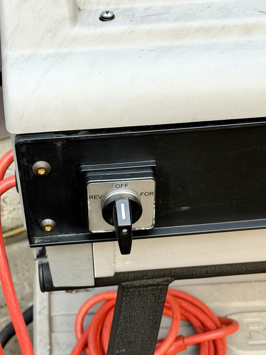Ridgid 1224 Threader Pipe Threading Machine 1/2 to 4” 714 ,711 Dies Tested  MINT