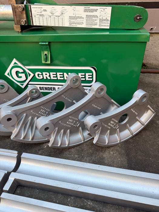 GREENLEE 882 Hydraulic Pipe Bender 1-1/4 - 2 RIGID EMT With Hand Pump