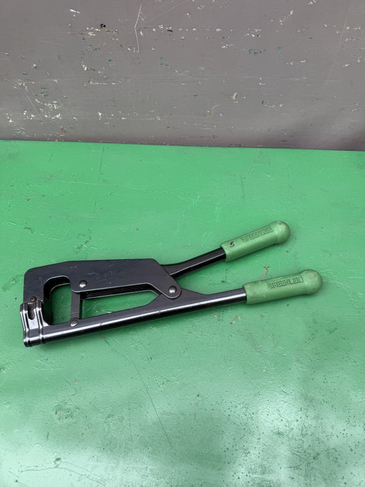 Greenlee 724 Manual Stud Punch 1-1/4" Square Hole Diameter Brand New Open Box #5