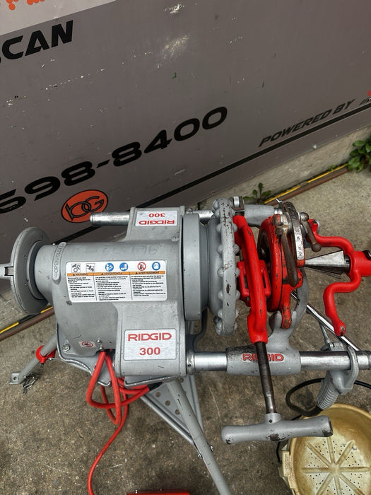 Ridgid 300 T-2 Pipe Threader Threading Machine 811Die Oiler Works Great