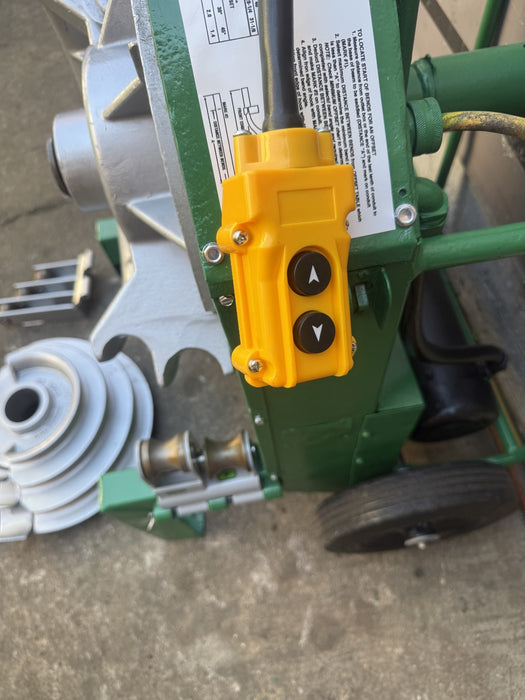 Greenlee 555 Conduit Pipe Bender 1/2"-2" RIGID & IMC   Works Great.  6/3