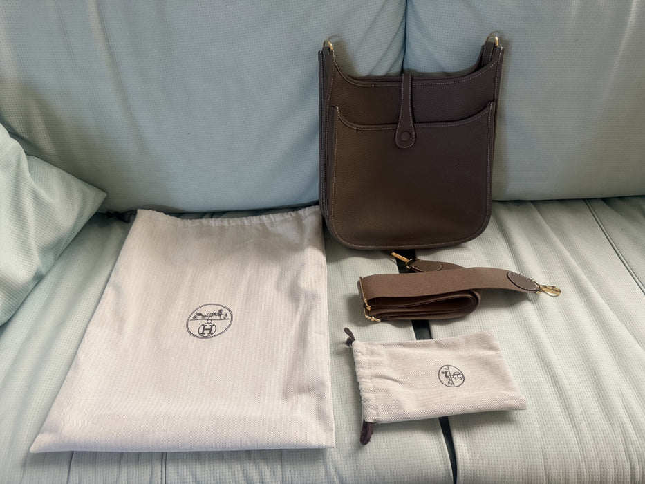 Hermes Evelyne 29 Crossbody Bag.  Etoupe. 100% Authentic. Brand New.