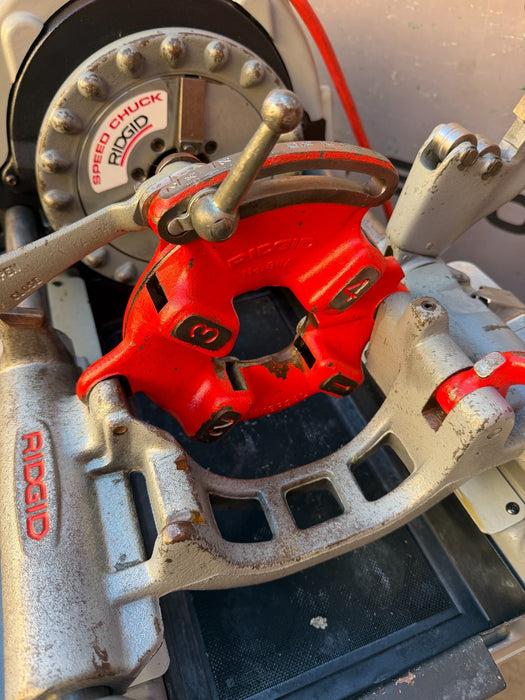 2018  RIDGID 535 V3 Pipe Threading Machine w/ Universal Cart & 811A Dies ET7