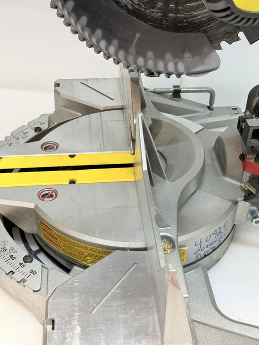 DEWALT DWS715R 12" 15 Amp Single Bevel Compound Miter Saw And Blade Mint!