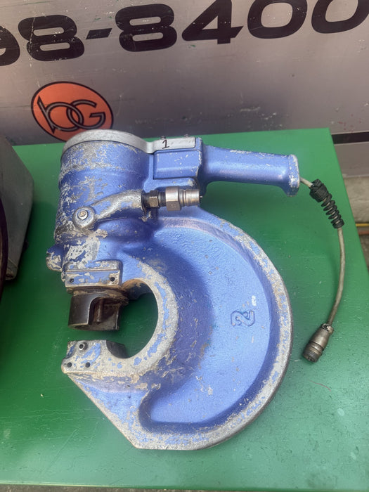 Nitto Kohki HS07-1624 Hydraulic 50 Ton Punch with HPD-05 Pump.  Works Fine.