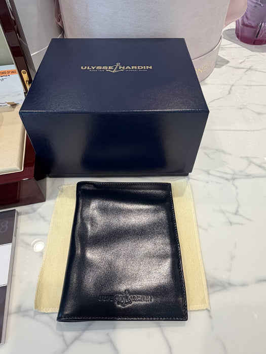 Ulysse Nardin Executive Men's Black Watch - 246-00-3/42