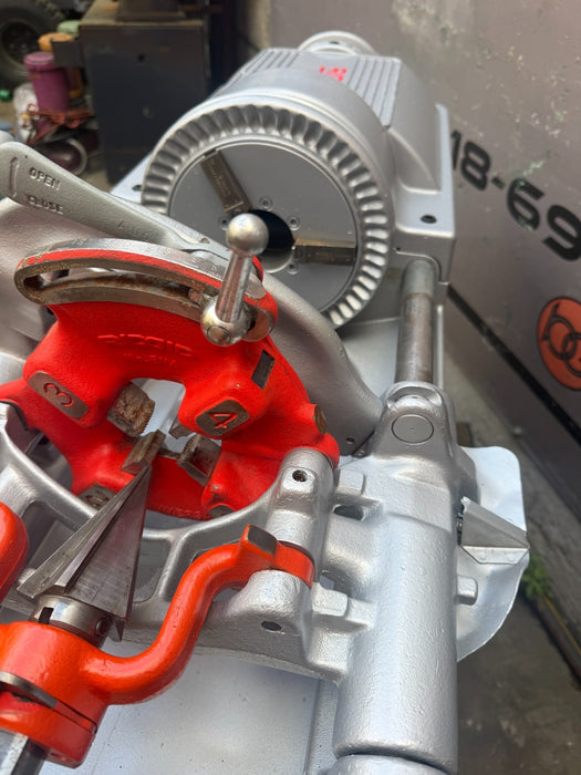 RIDGID 535 V2 Pipe Threading Machine Die Head & 2 Teeth