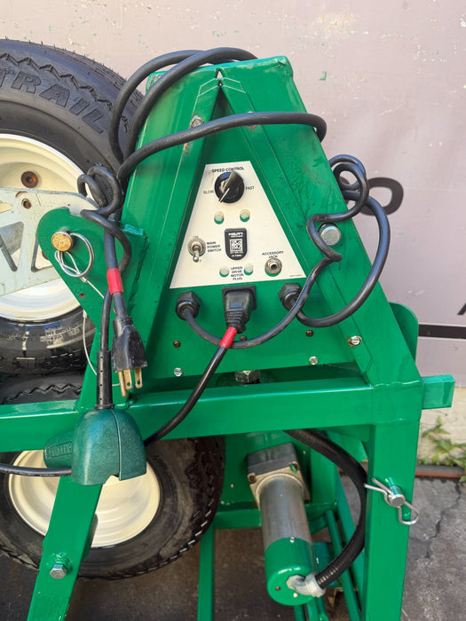 GREENLEE 6810 Ultra Feeder Electric Wire Puller - Reliable Cable Management