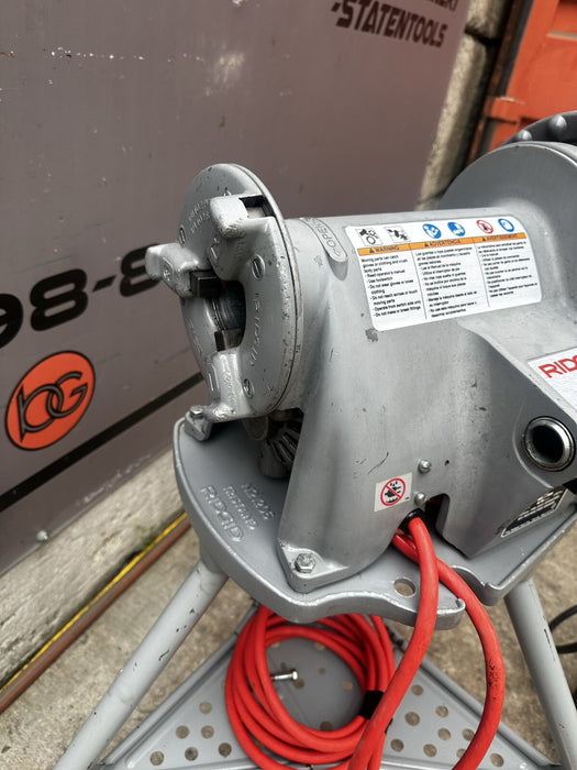 Ridgid 300 T-2 Pipe Threader Threading Machine 811Die Oiler Works Great
