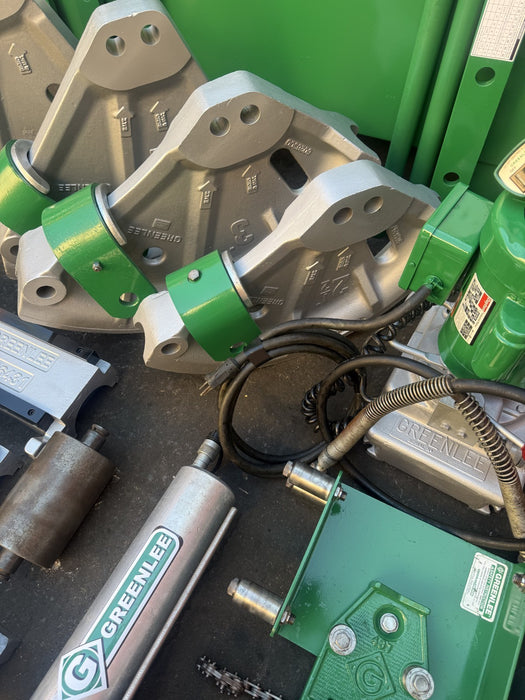 GREENLEE 881  Hydraulic Pipe Bender 2-1/2" to 4", with a 960 Pump  Great Shape!