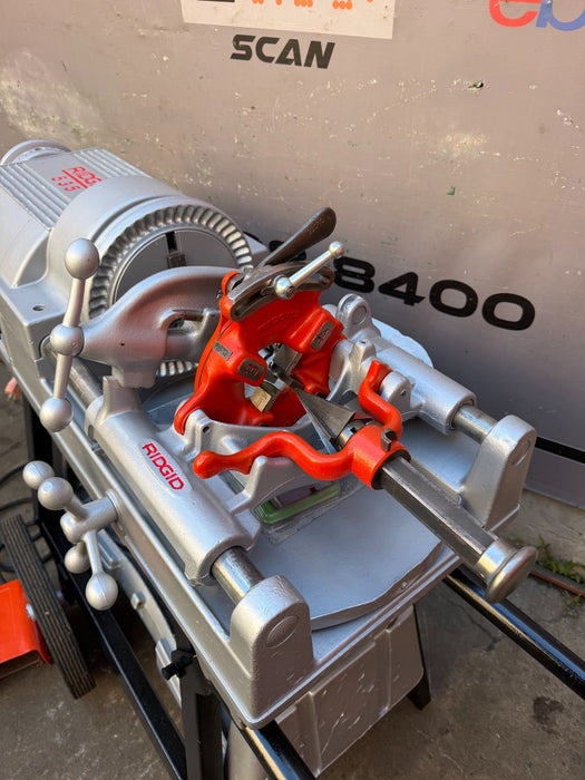 RIDGID 535 V2 Pipe Threading Machine Die Head & 2 Teeth