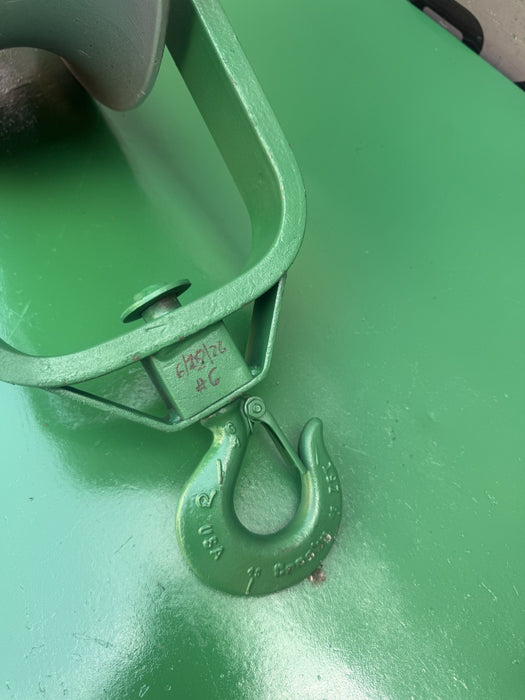 Greenlee 18 inch  4000lbs  Sheave Cable Puller  Tugger.  Works Fine. 6/12 #6