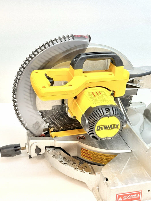 DEWALT DWS715R 12" 15 Amp Single Bevel Compound Miter Saw And Blade Mint!