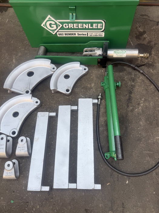 GREENLEE 882 Hydraulic Pipe Bender 1-1/4 to 2 EMT With Hand Pump.  Works Great.
