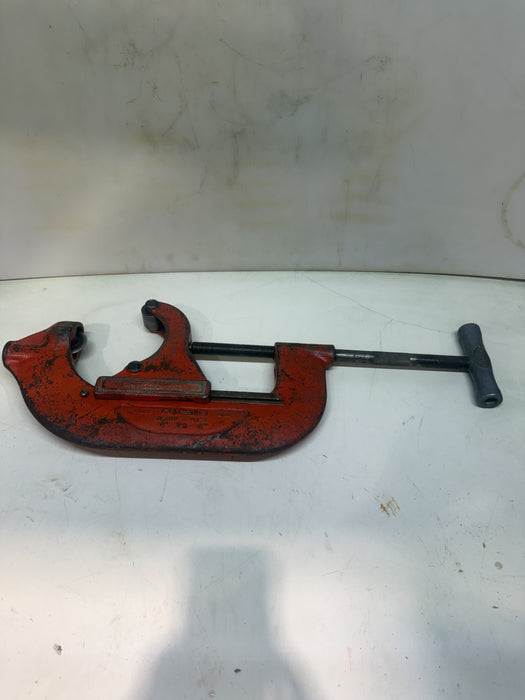 Ridgid HEAVY DUTY  No. 6-S Pipe Cutter  4"-6" Cutting Capacity   6S