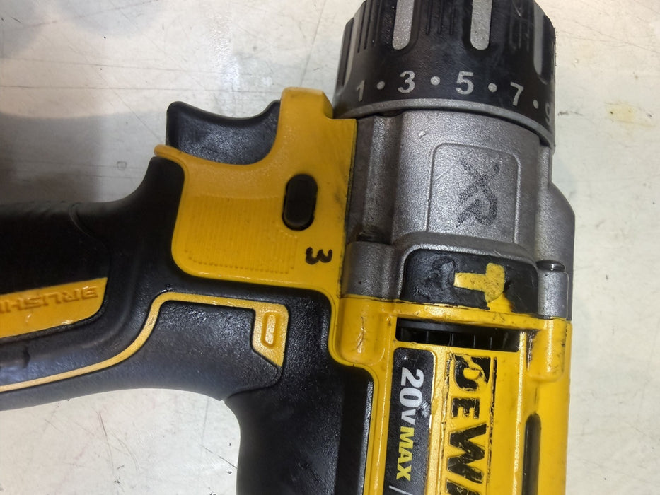 Dewalt DCD996 20V XR 1/2" Cordless Hammer Drill, DCS371 Band Saw, DCB115 Charger