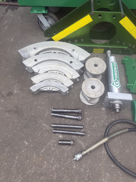 GREENLEE 883 Hydraulic Rigid IPS Bender 1-1/4 - 3" with Pump.