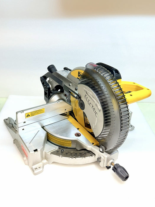 DEWALT DWS715R 12" 15 Amp Single Bevel Compound Miter Saw And Blade Mint!