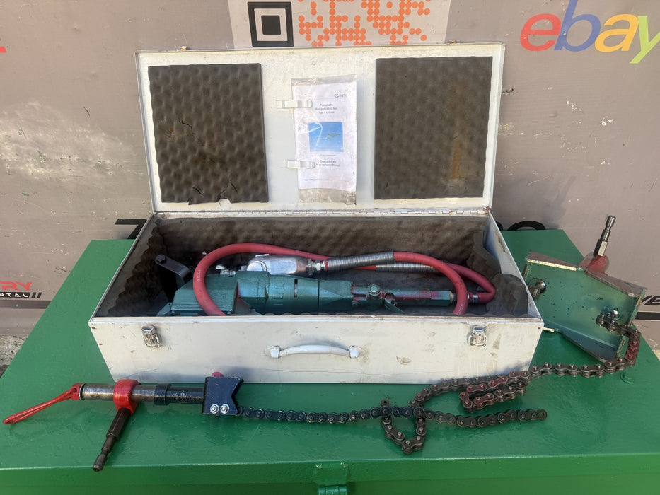 Unitec Pneumatic Reciprocating Saw Type 5 1212 0050.  Works Fine.  #1